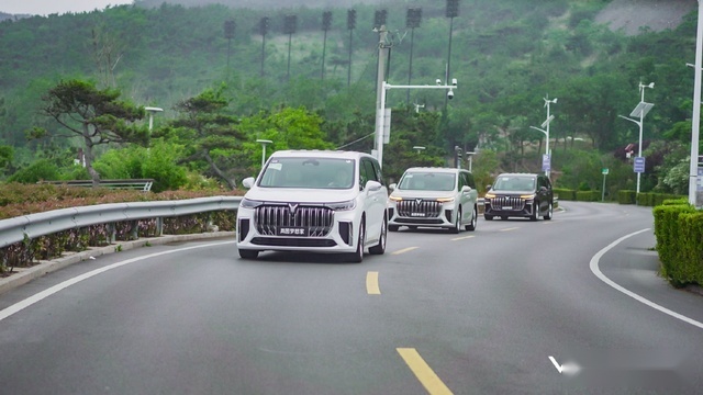 空气悬架+综合补贴4万,梦想家“放大招”,拳打其他MPV
