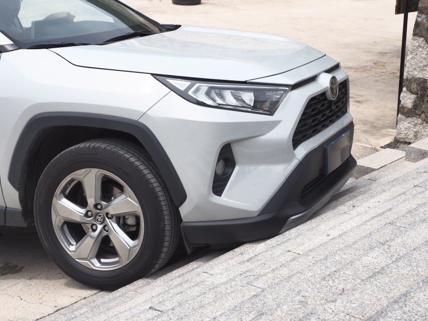 越野真较量，哈弗大狗和RAV4荣放究竟谁更“野”？