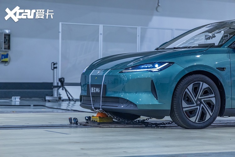 三重挑战见真章  捷达M6 整车超安全挑战圆满成功