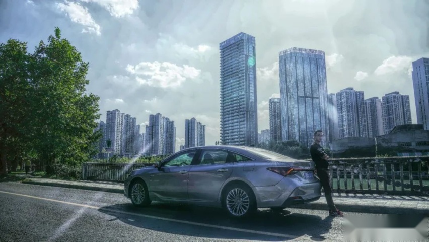 亚洲龙双擎长测:除了空间、油耗,还有哪些优势值得一提?