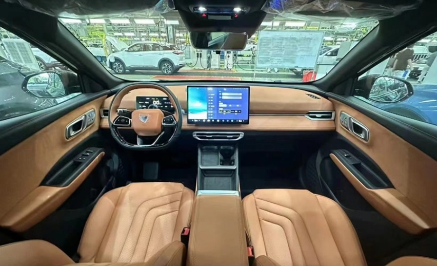 又一款纯电紧凑型SUV，哪吒X要来了，或售10万左右起