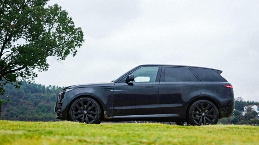 豪华中大型SUV，全新路虎揽运和保时捷新卡宴，你更看好谁？