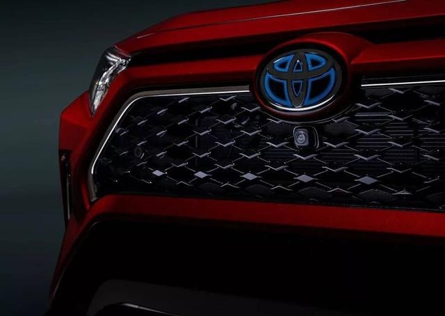动力最强丰田RAV4来袭，5.8秒破百，能续写“真香”传奇？