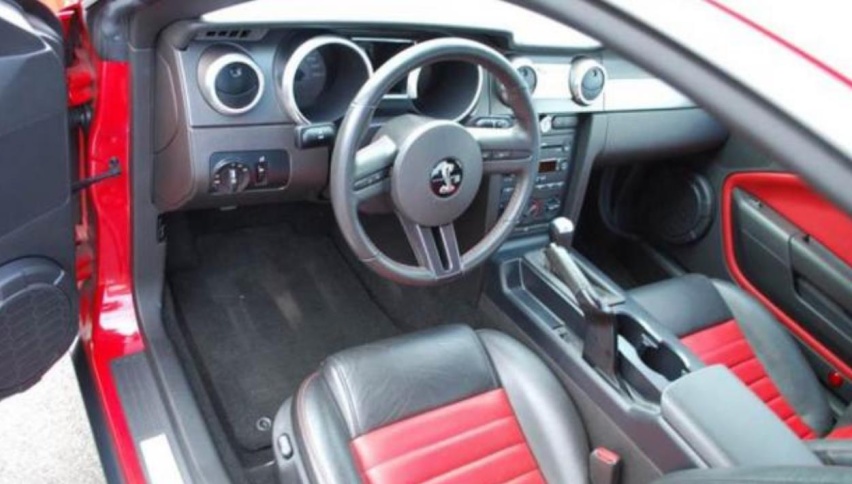 唯一一台，基于Shelby GT500打造，电影道具车出售