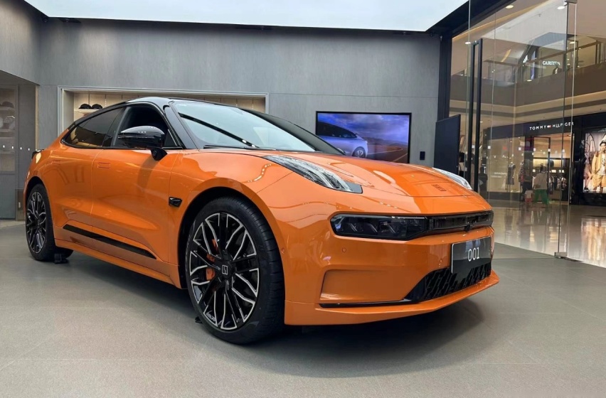 26.9万元起！极氪001官降3万-3.7万元，还看Model Y？