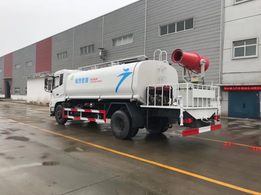 东风天锦12-15吨洒水车 国五绿化喷洒车带雾炮图片