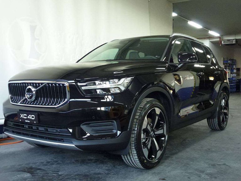 全新沃尔沃XC40海外实车到店