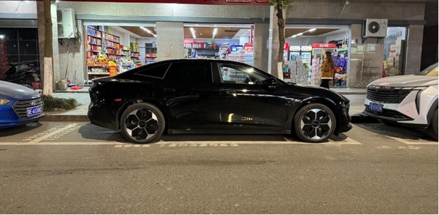 【E汽车】极氪007入门车型曝光
