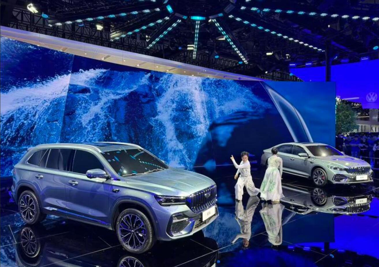 新款吉利星越L·東方曜亮相 智能升級 現款優惠多 等新款還是現在抄底? 新款吉利星越L·東方曜亮相 智能升級 現款優惠多 等新款還是現在抄底?