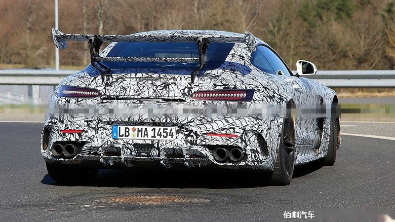 2021-mercedes-amg-gt-black-series-spy-photo (5).jpg