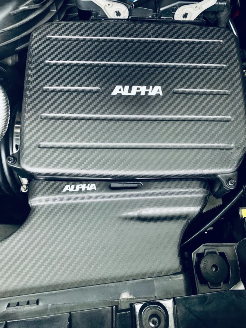 忽悠母亲买了辆奔驰GLA45 AMG，我将它改出了