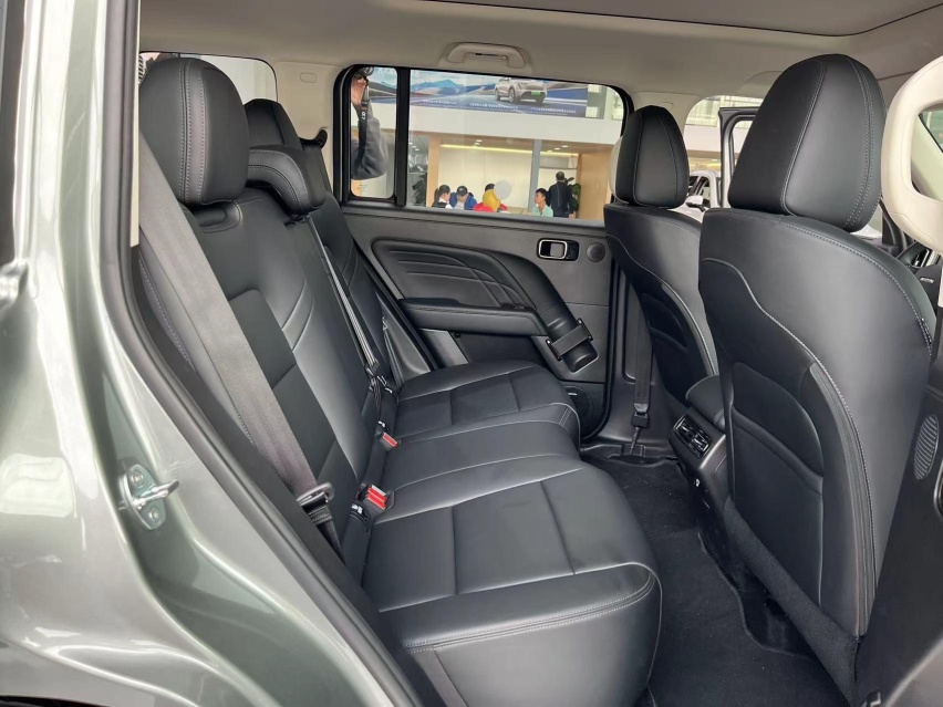 不到20万买方盒子越野SUV？探店哈弗猛龙，顶配版反而最受欢迎！