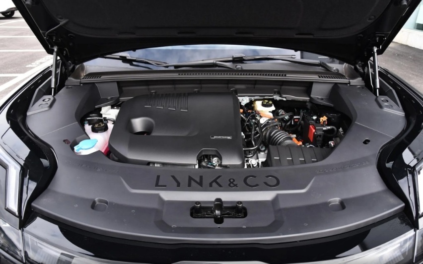 25万预算买中型插混SUV，领克08和比亚迪唐该怎么选？