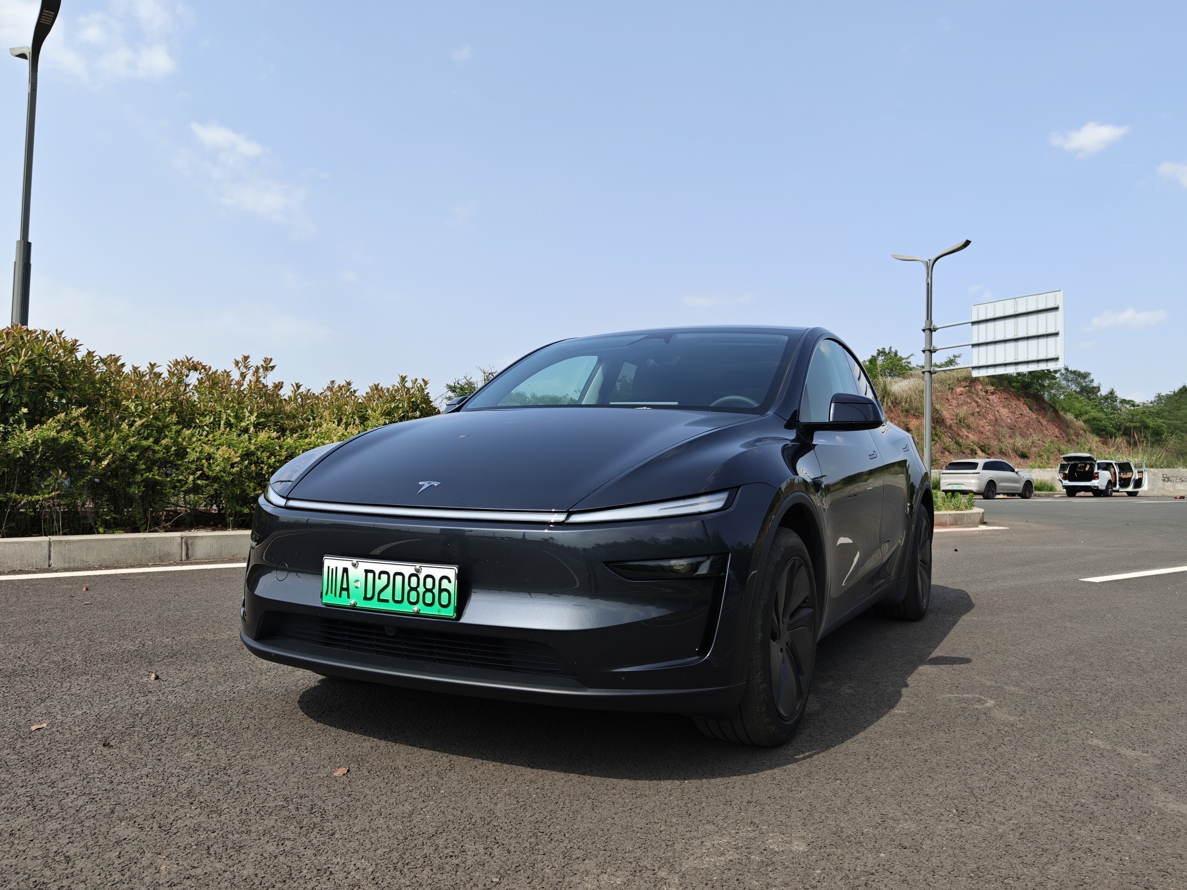 ���y��˹��Model Y���(q��)�棺�����ܺ�17.4�ȣ���Ӳ���{�ؾS����ø�