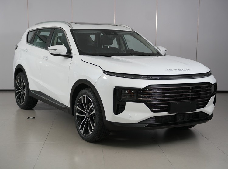 新款捷途X70 PLUS：理工男“大变脸”，这不影响销量么？