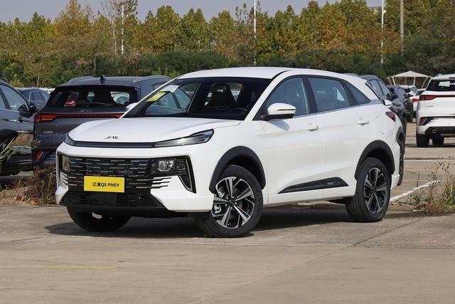 江淮QX PHEV献礼版上市，降价4万元，售价8.99万元