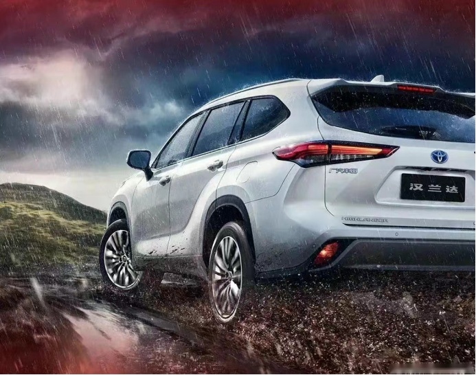 全新汉兰达2.0T+四驱车型补位，会是比混动版更好的选择？