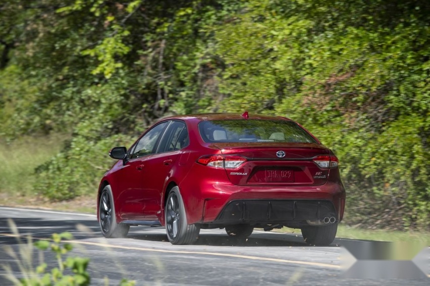 油耗低至6.2L，安全、噪音表现不错，新一代丰田皇冠即将入华