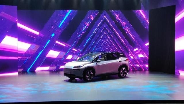 星际母舰SUV，埃安AION V Plus正式上市，17.26万起售