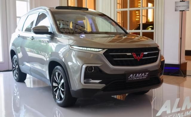 一款国产车，被换3个车标国外高价卖，老外这么好忽悠吗？