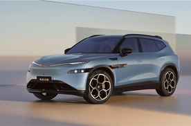 与众 08 光幕交互智灯护航 构筑夜间出行全维安全感