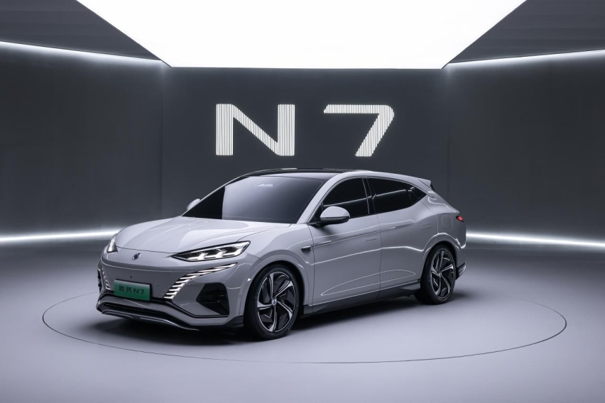 腾势N7重新定义豪华大五座SUV 兼顾智能和舒适驾控双优势