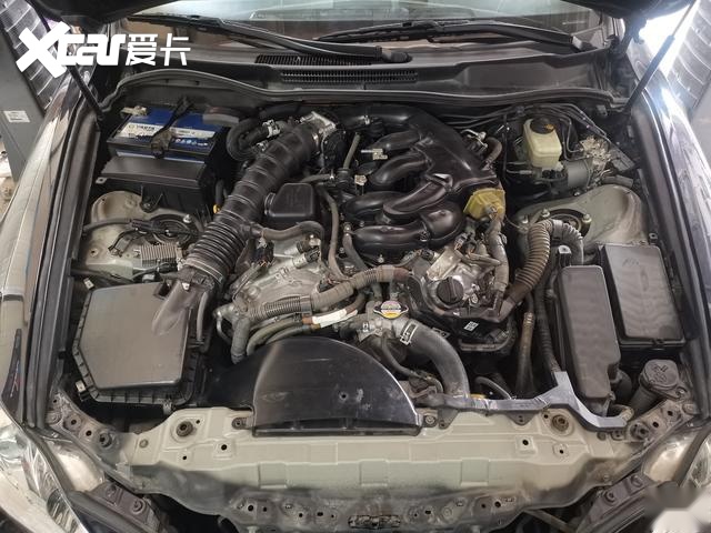 对了,这台is250的发动机代号是4gr,在3gr,5gr的发动机上,经常看到水箱