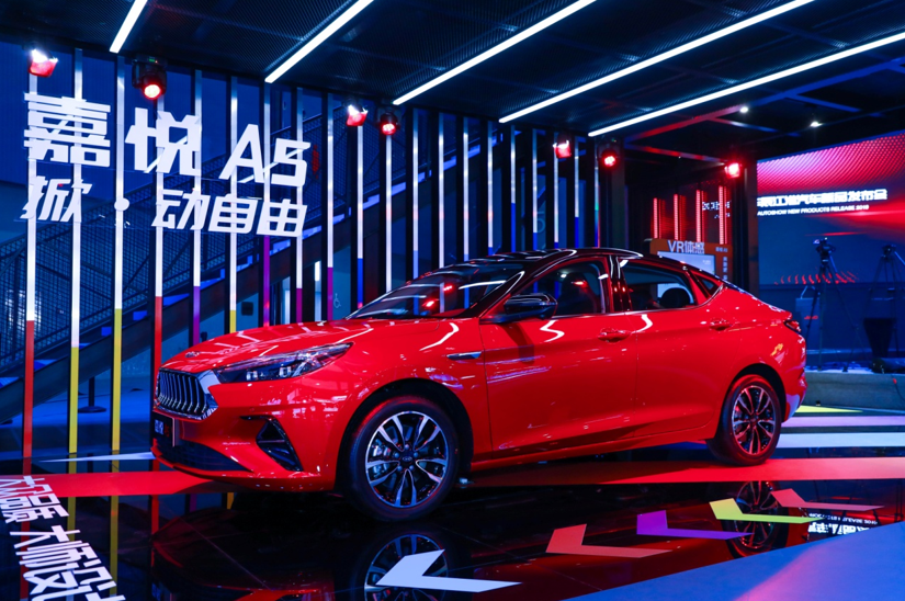 40天订单过万！这款中国车奏响青春之歌驶入20年代