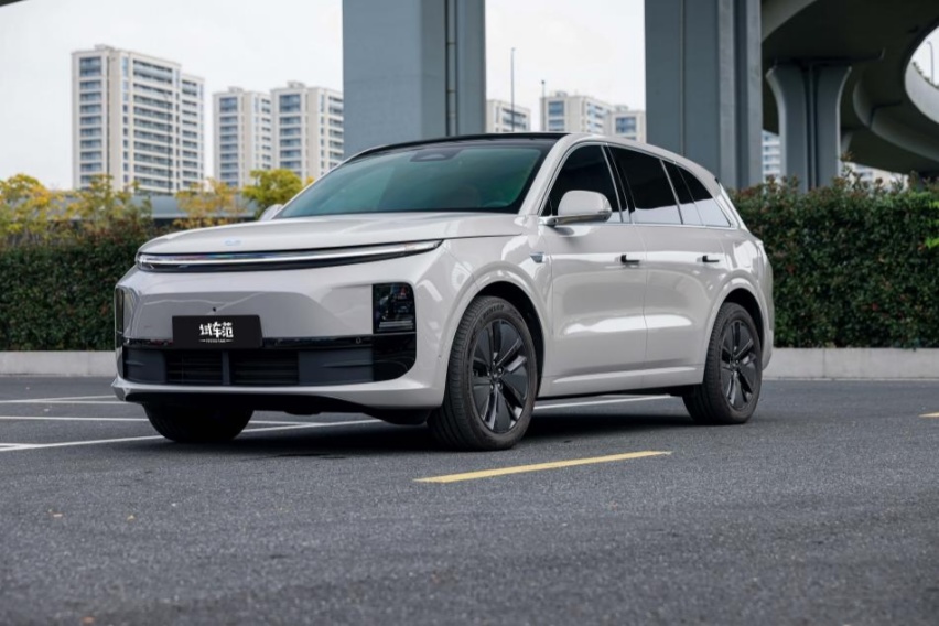 沃尔沃XC60插混对比理想L6,来自两个不同世界的“面面俱到”
