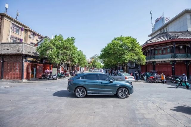 自称新中产座驾，全新UR-V有这个实力吗？这次我们亲自试了试
