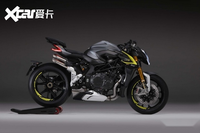 价格方面mv 奥古斯塔 brutala 1000 rr 2020款,在欧洲将以30000欧元的