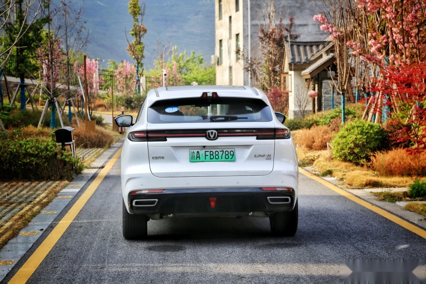 试驾UNI-K 智电iDD、UNI-V 智电iDD：优异经济性与强劲动