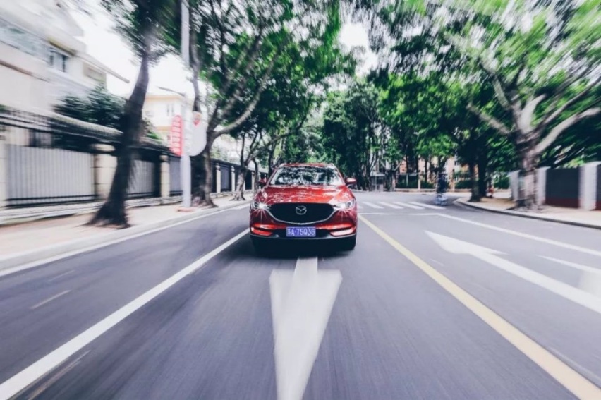 驾驶第二代马自达CX-5，在快慢之间重新遇见广州