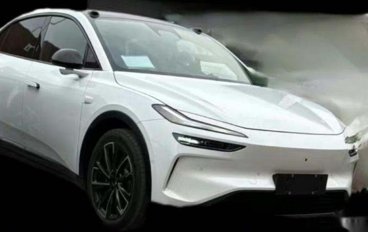 号称小米汽车最大对手！乐道L60实车亮相，空间能打赢Model Y？