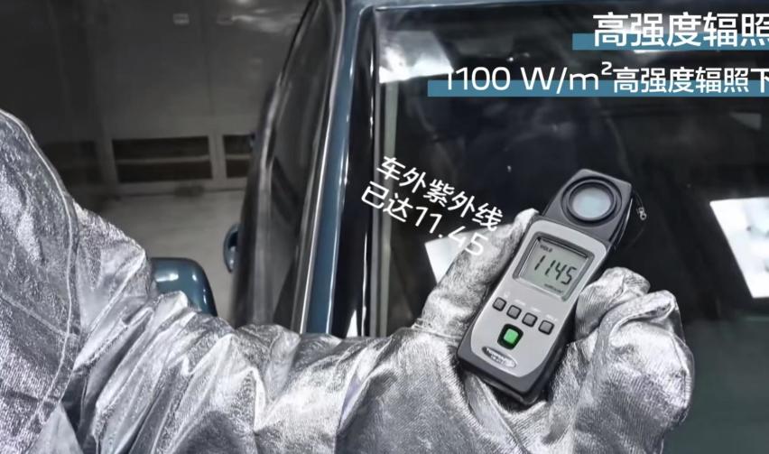 连续暴晒，车内温度飙升至60℃，甲醛和甲苯的挥发量还安全么？