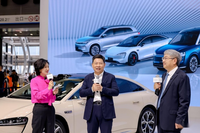 智界R7累计大定超3.8万，给Model Y来点“六边形战士”的震撼！