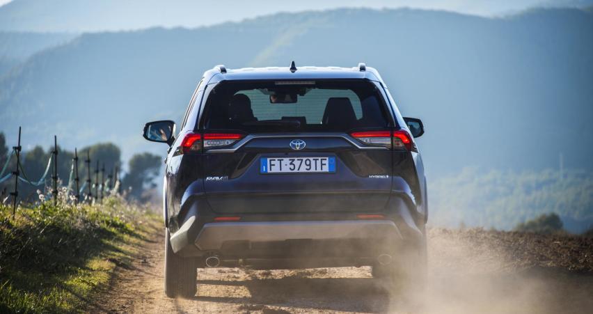 全新一代丰田RAV4荣放将于10月上市，部分车型预售价20万