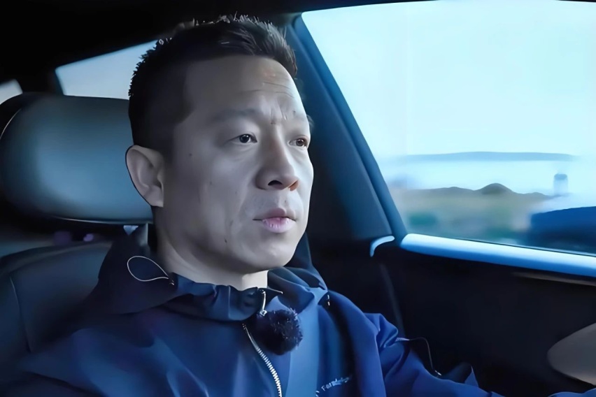 苹果让雷冖信念崩塌：小米不要做第二个乐视汽车