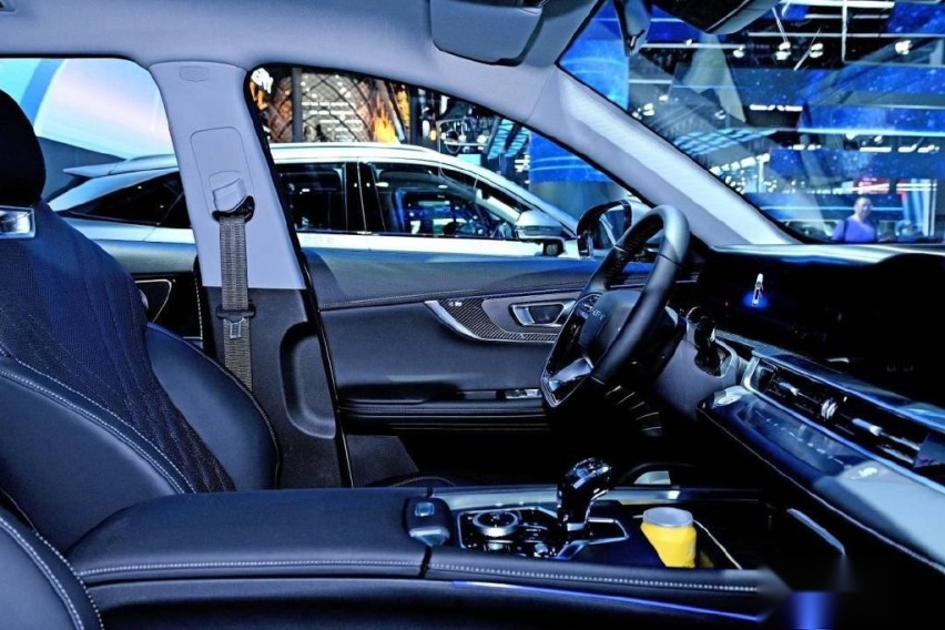 12万级强动力电混SUV，瑞虎7新能源冠军，售价12.99万-14.9