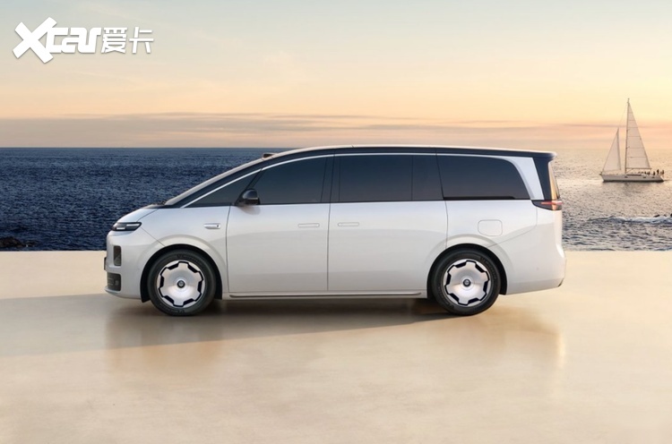 30万MPV大乱斗！零跑D99、岚图梦想家、高山 7谁的表现更全能？