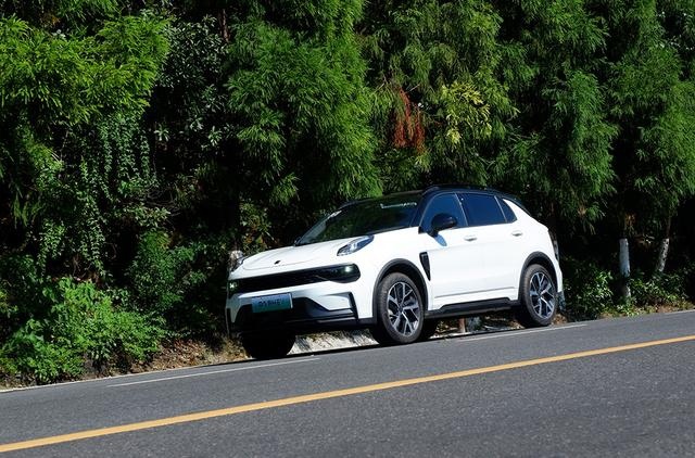 用车3年仅跑5箱油？拥有领克01 PHEV你也可以