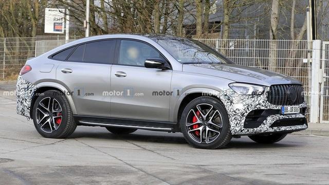 奔驰AMG GLE 63 Coupe谍照曝光 全新家族式前脸