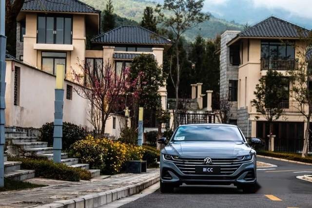 好看、均衡，让中年人都心动的中级车，是CC吗？