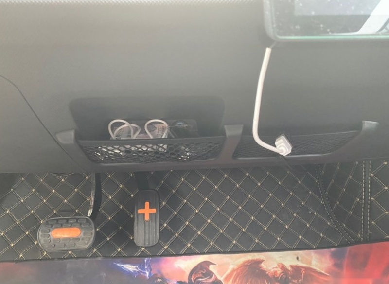 年轻人的代步车，宏光MINIEV遮风挡雨，5天充一次电，5分钱一公里