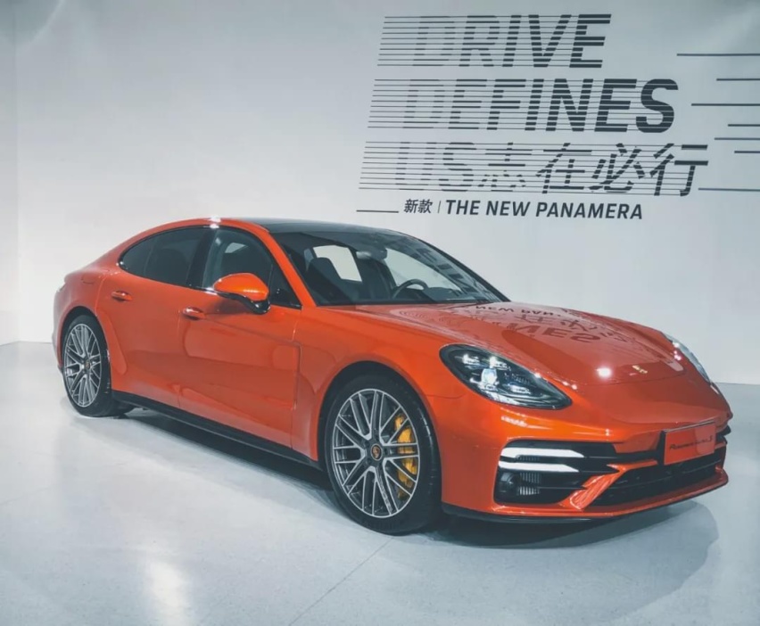 绅士又暴力，地表最强行政车！新保时捷Panamera