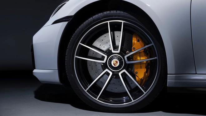 【80君短评】保时捷全新911 Turbo S新车有哪些亮点