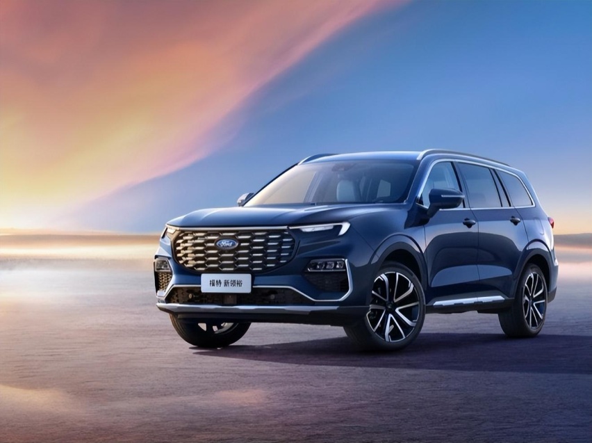2/2/3三排大七座宽SUV，福特新领裕震撼上市
