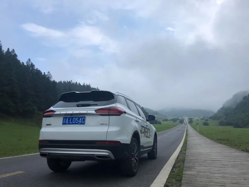 山路试驾吉利博越PRO 探崎岖而经丘