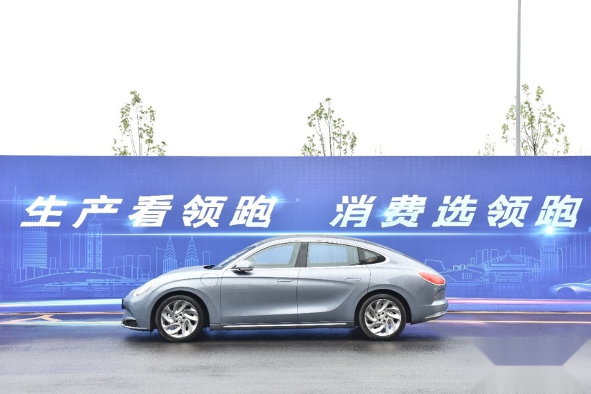 实力引领，欧拉闪电猫获2022年度汽车行业企业标准“领跑者”证书