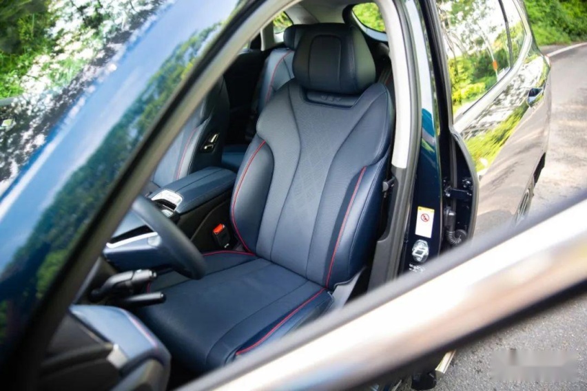 浅尝“加料”后的拿铁DHT-PHEV，油耗惊喜、细节让奶爸微笑
